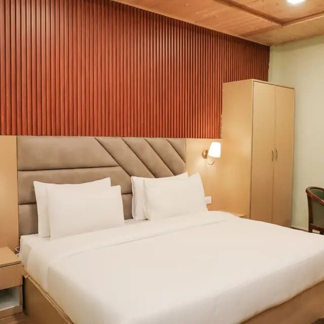 Why Booking a Hotel Near Badrinath Temple Is a Smart Choice